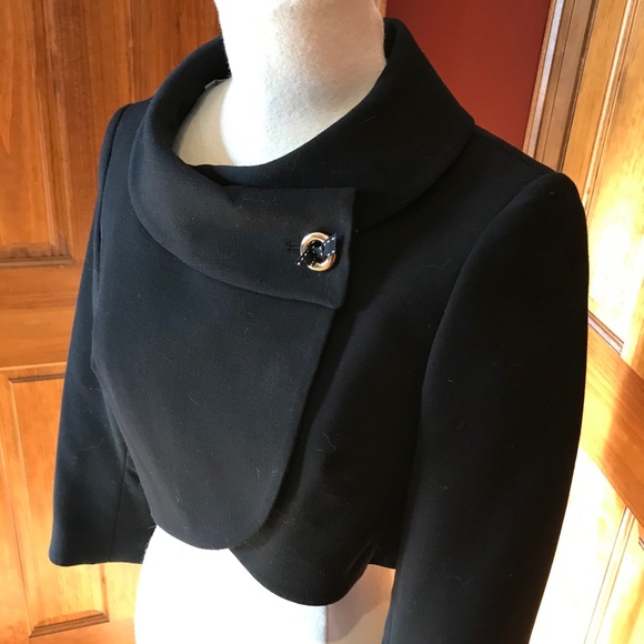 Vintage Jackets & Blazers - ** 2 for $40 ** Vintage Cropped Blazer